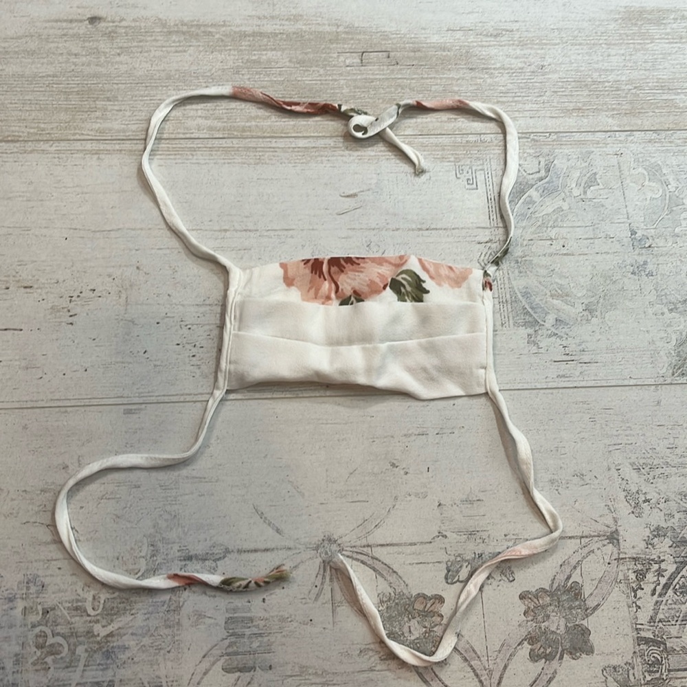 Reformation White Pink Floral Print Face Mask